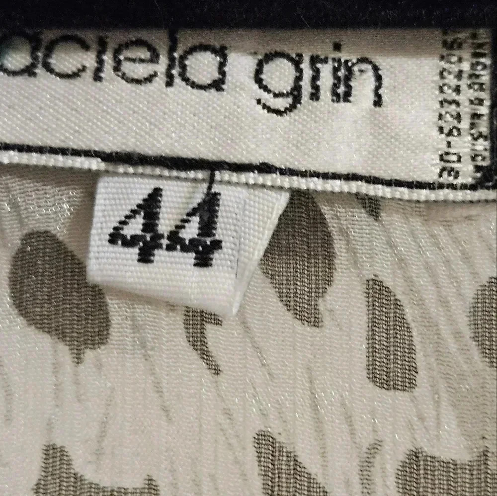 Graciela Grin Animal Print Blouse - Picture 3 of 5